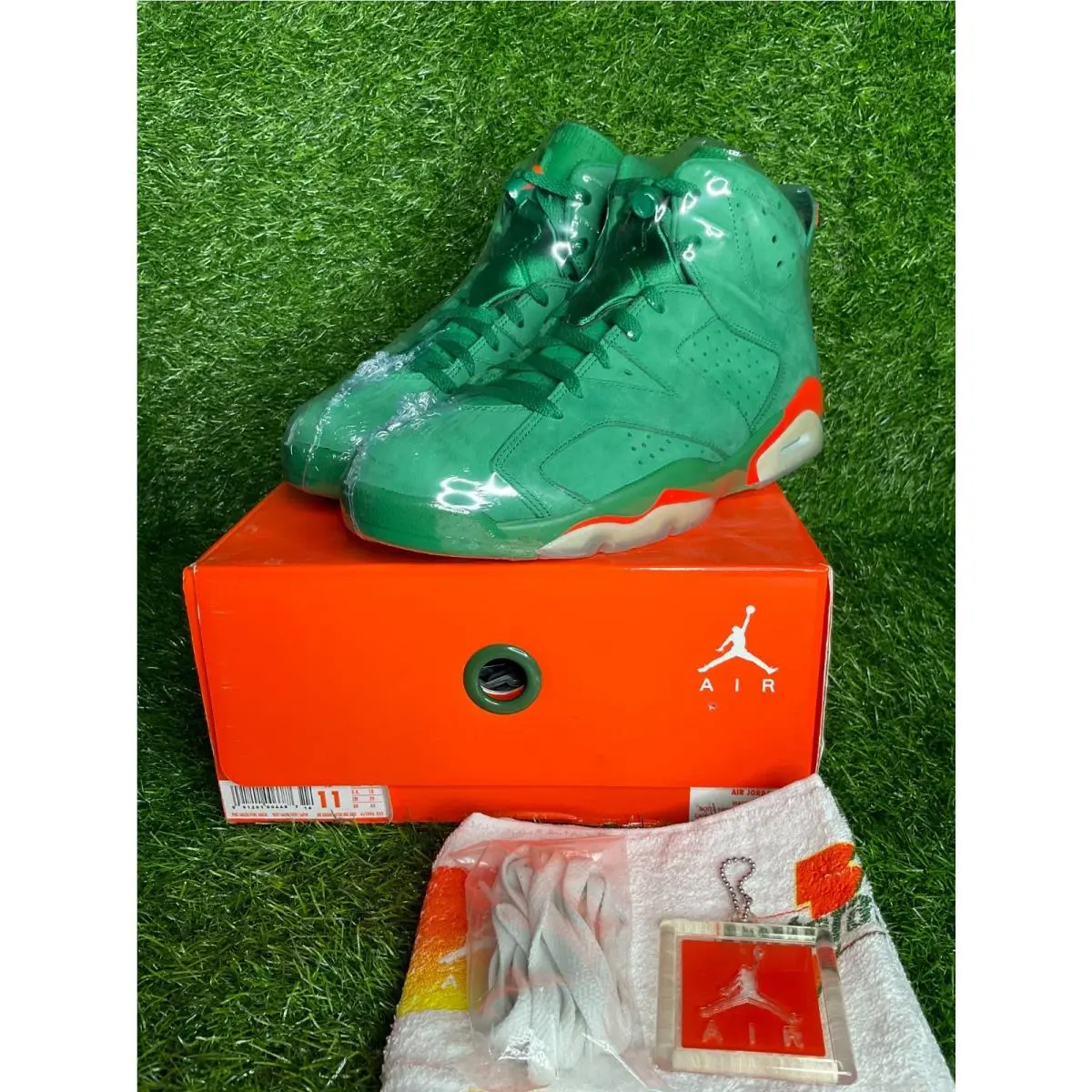 Nike shoes - Air Jordan 6 - Air - AJ5986-335 - Green (UPC: 091201006687) 6