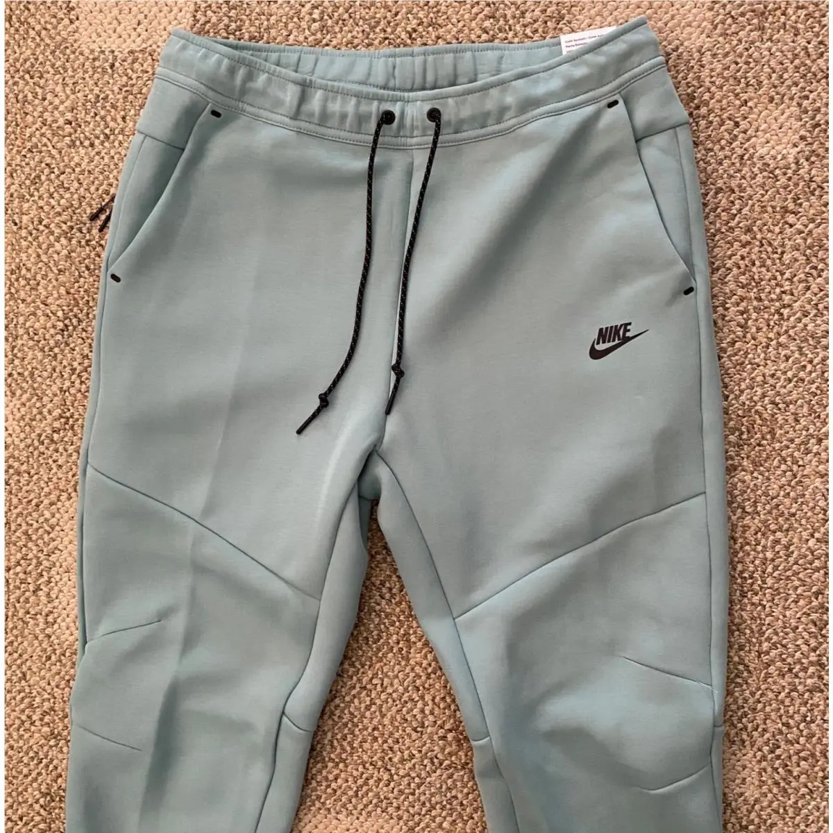 Nike clothing - Nike Tech - Tech - HV0959017 - Green (UPC: 198484394910) 0