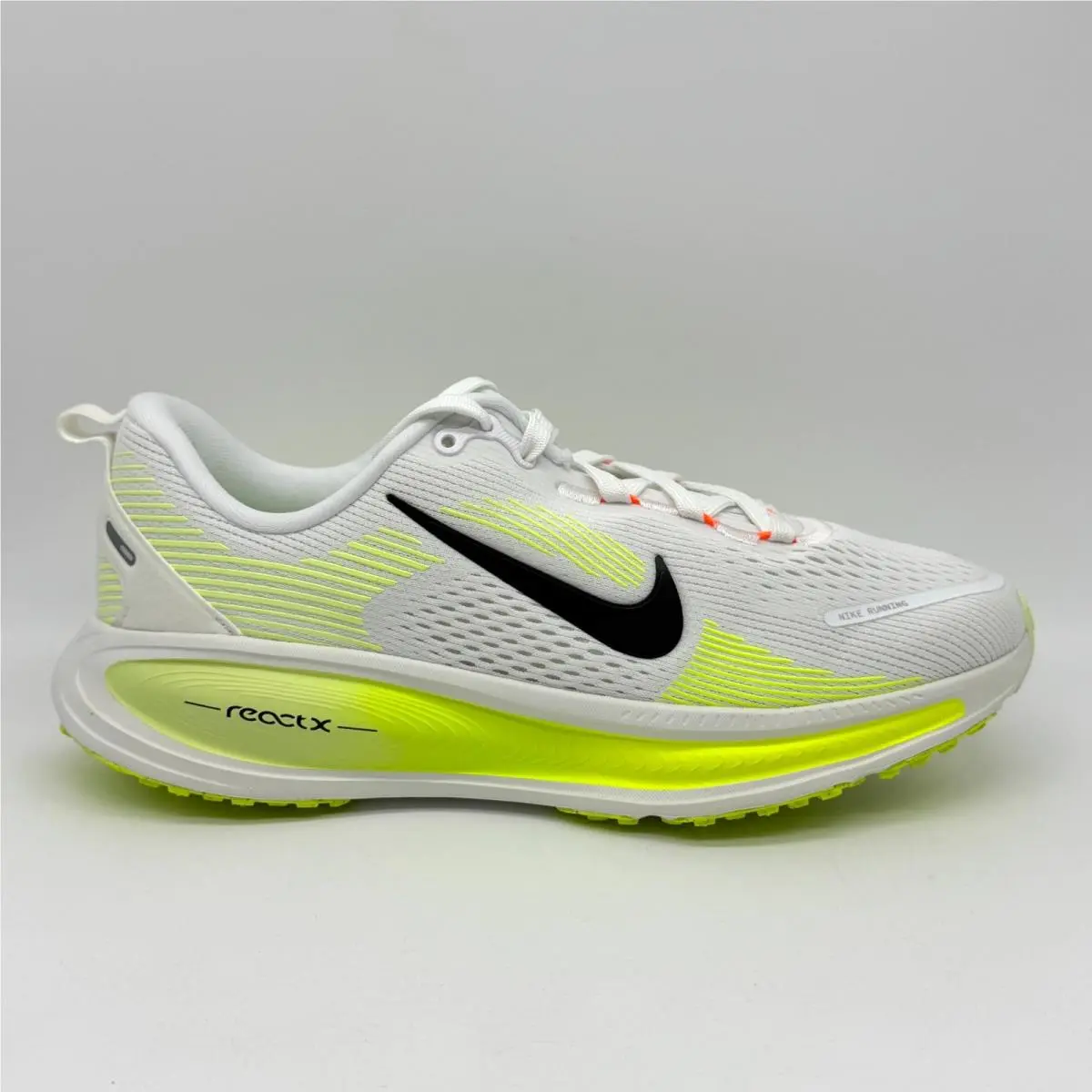 Nike Vomero 18 White Black Volt Shoes Sz Youth 5Y / W 6.5 Running HQ2157-110