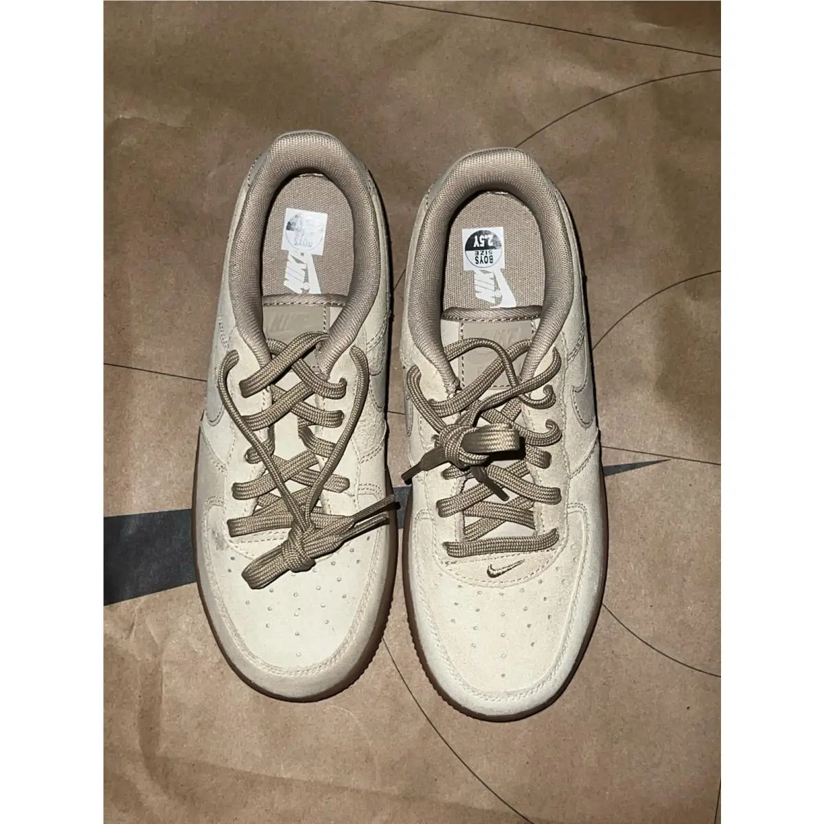 Nike shoes - Nike Air Force 1 LV8 - Mushroom 2