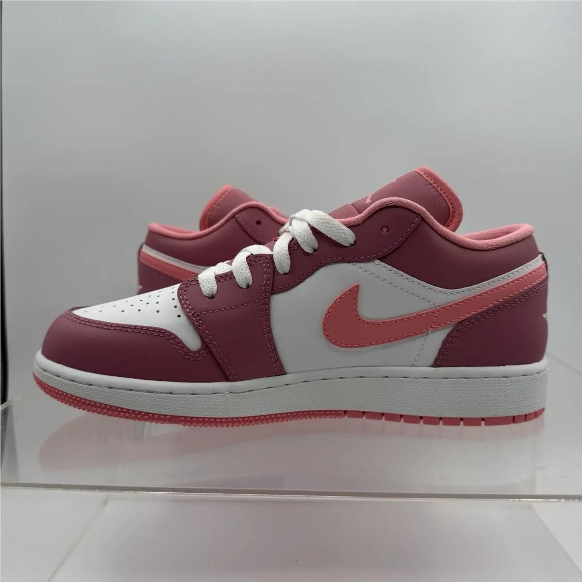 Nike shoes - Air Jordan 1 Low - Air Low - White 2