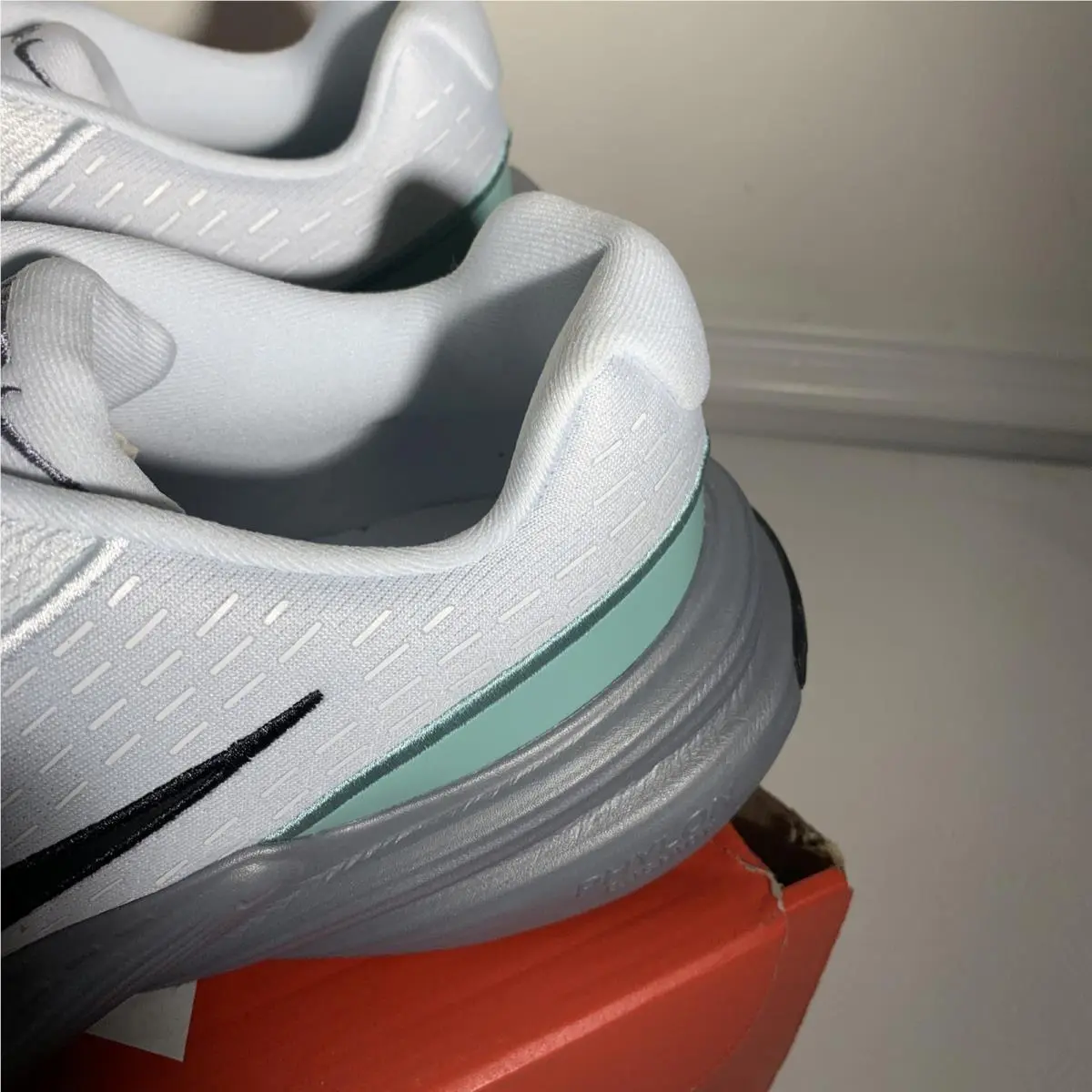 Nike shoes - Nike Uplift SC - Uplift - White (UPC: 0198482423728) 11