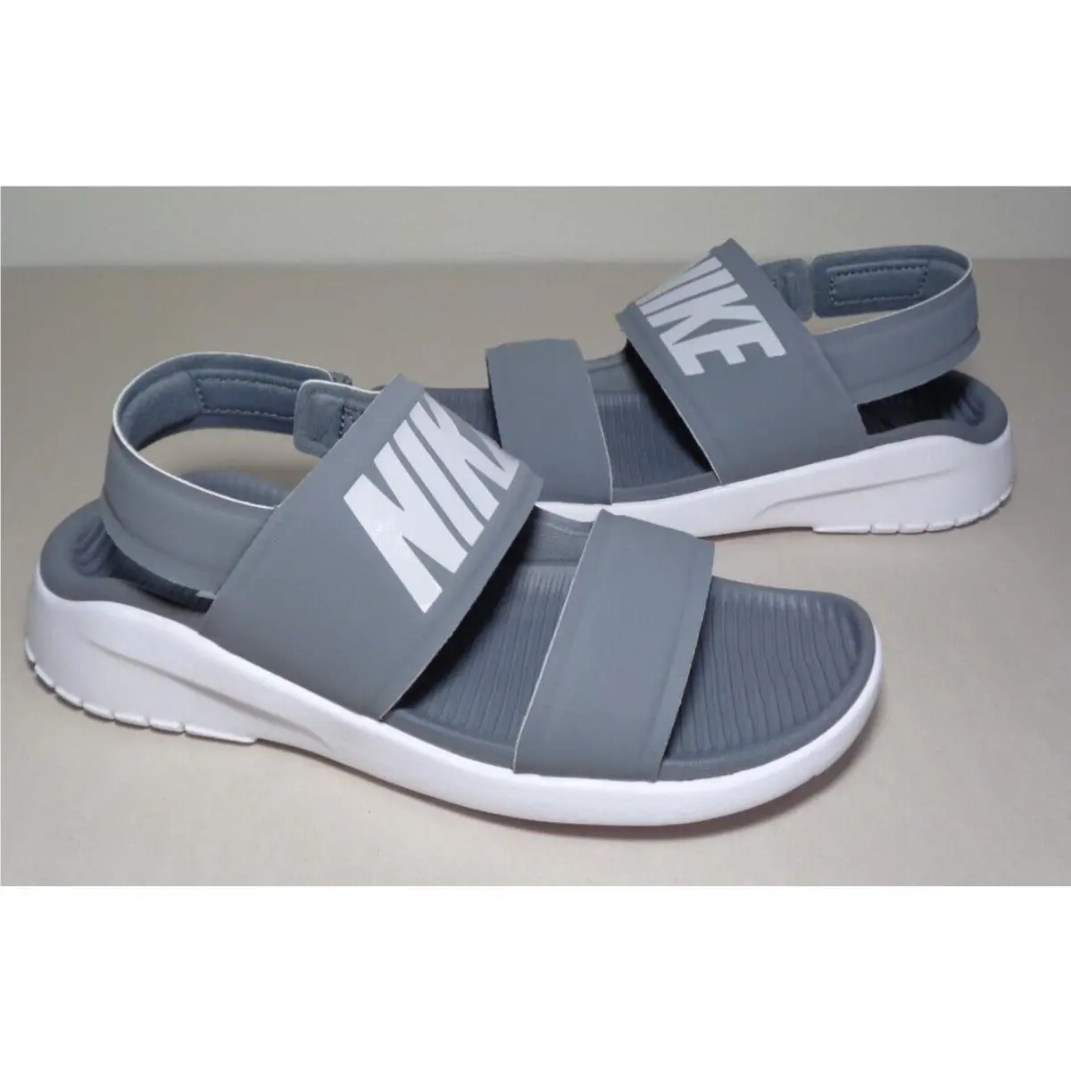 Nike Size 7 M Tanjun Grey White Sport Sandals Women`s Shoes