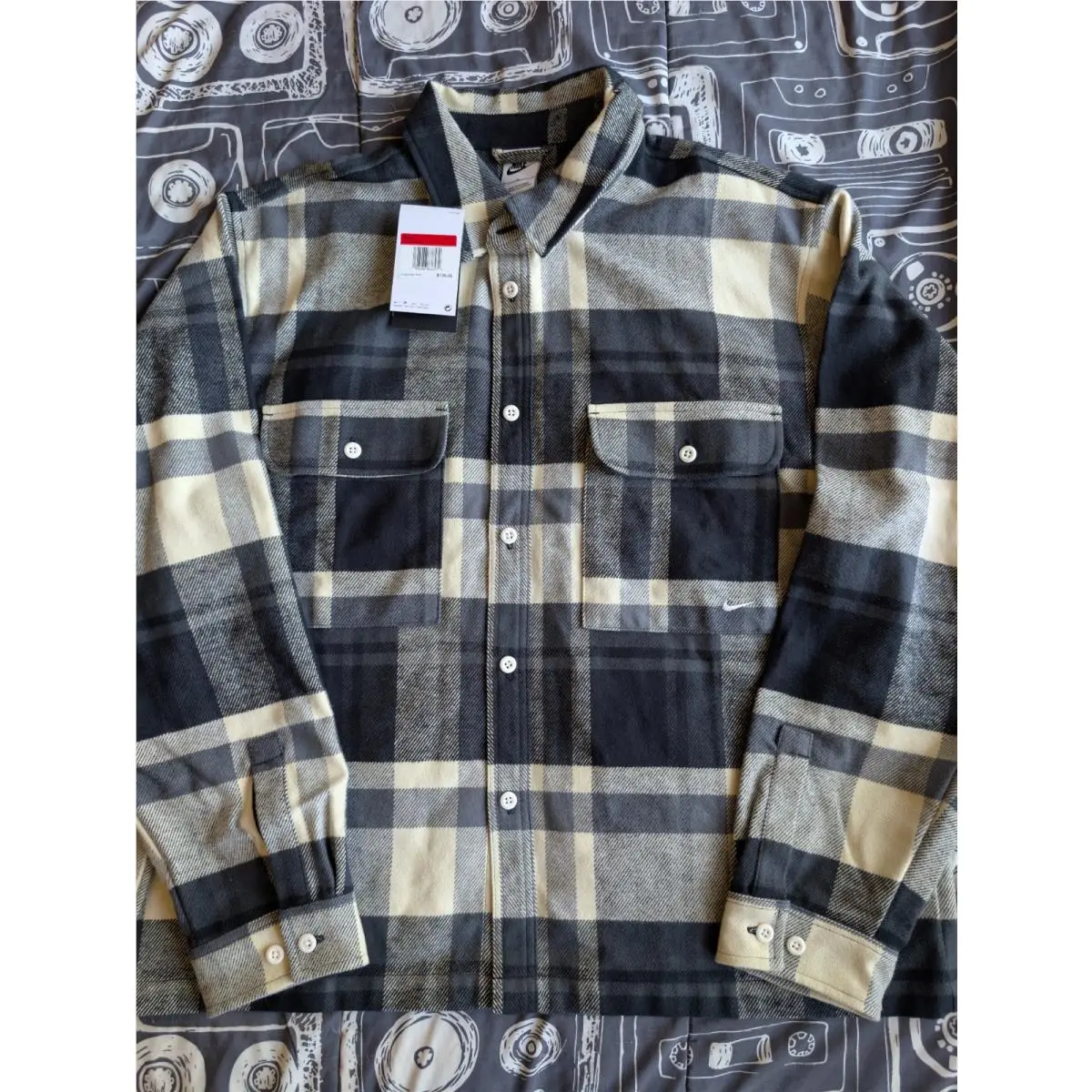 Nike Life Men`s Field Shirt Anthracite Black Light Khaki White HV1330 060 Large