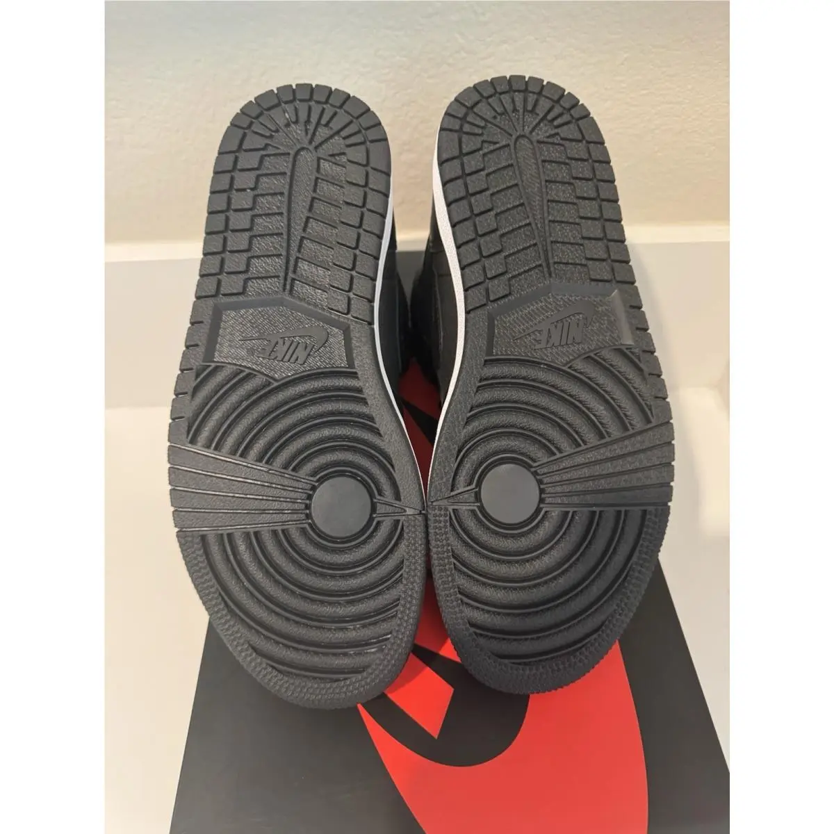 Nike shoes - Air Jordan 1 - Air - Black 6