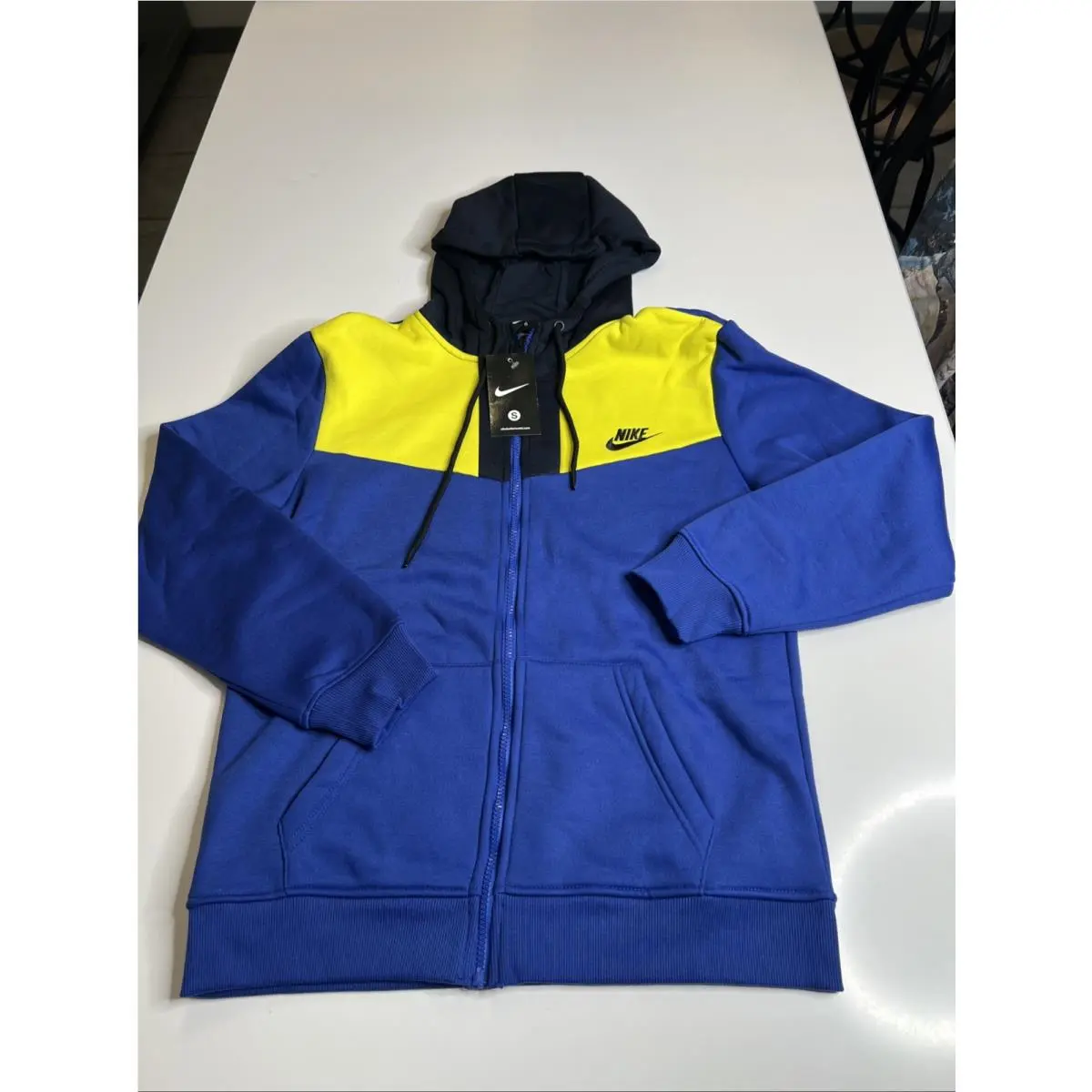 Nike clothing - Blue, Yellow, Black 0