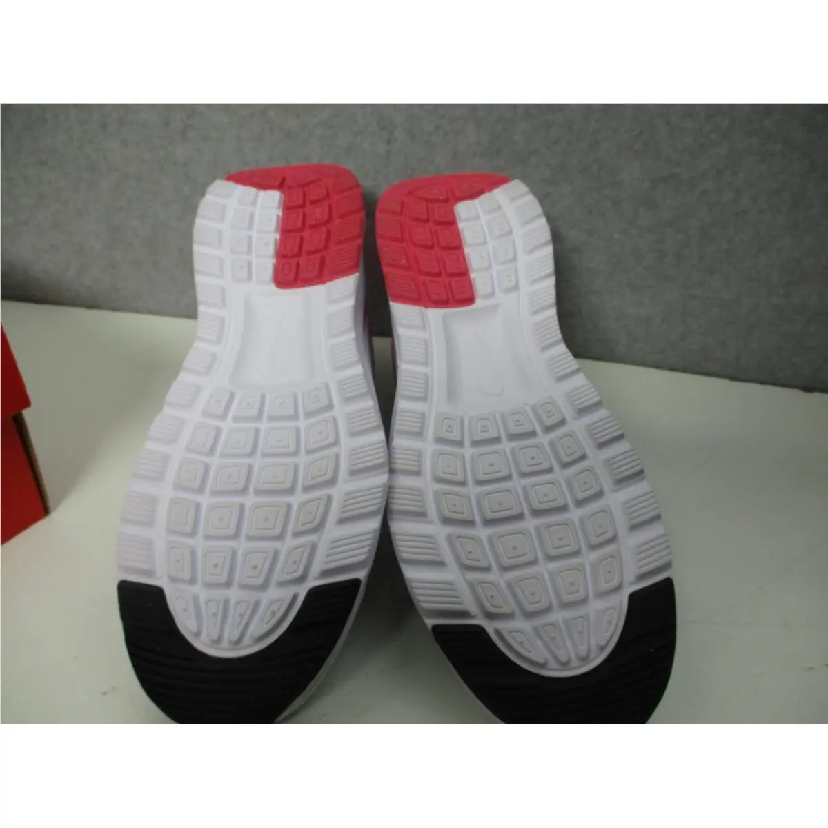 Nike shoes - Nike Air Max Nuaxis - Air Max Nuaxis - White 4