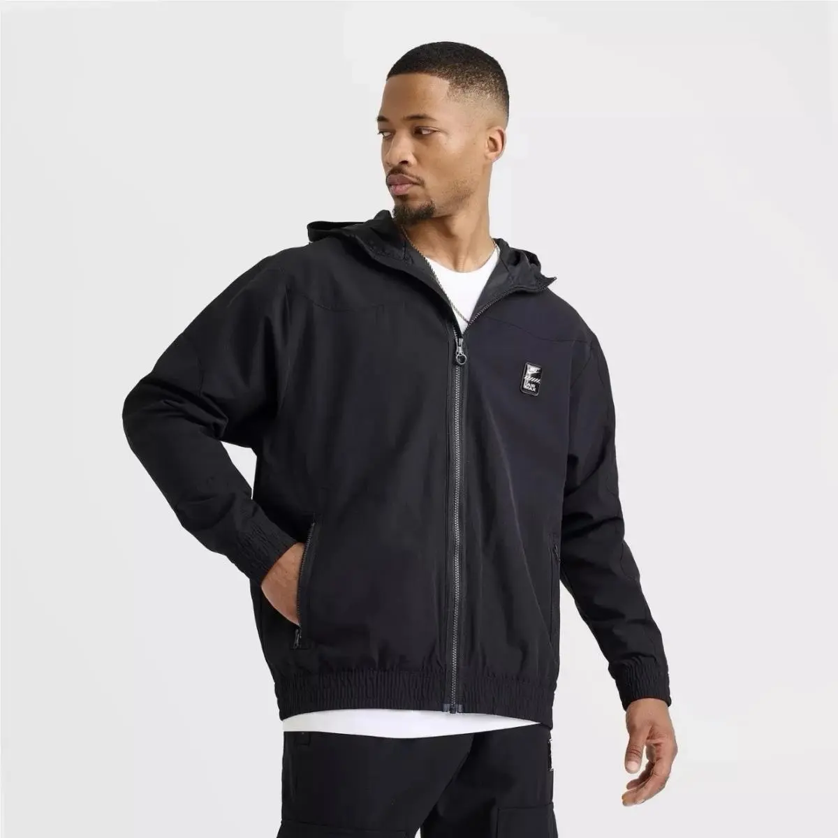 Nike Sportswear Air Max Woven Jacket HQ4902-010 Men’s Medium Black