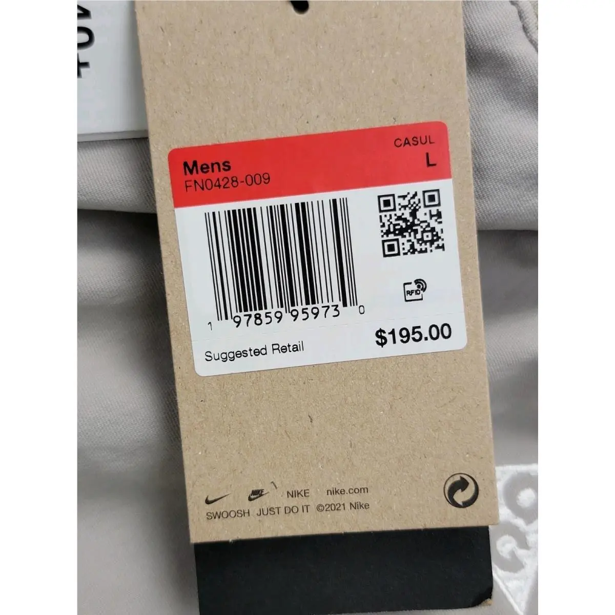 Nike clothing - Nike - Beige 3