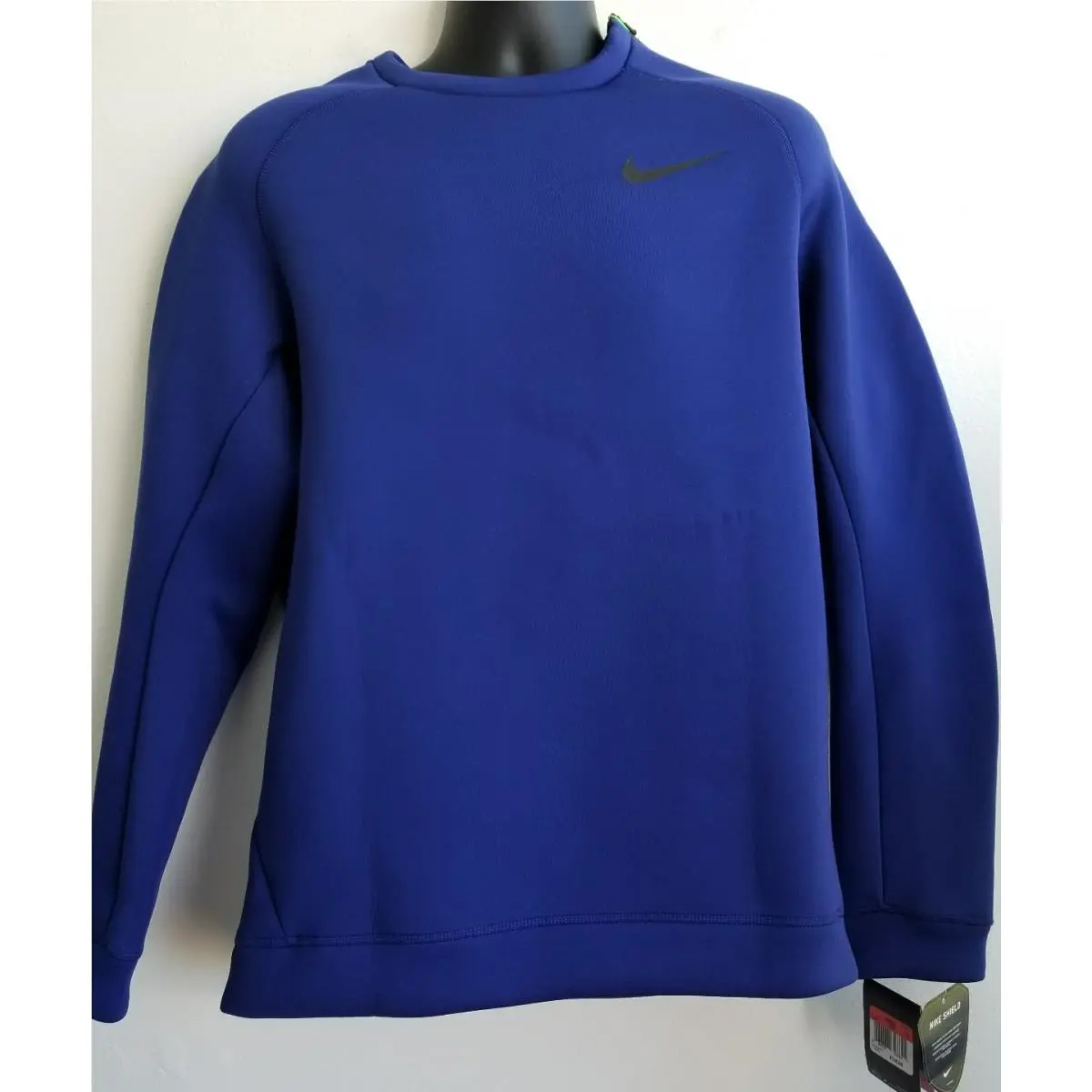 Nike clothing - Blue (UPC: 886737747841) 1