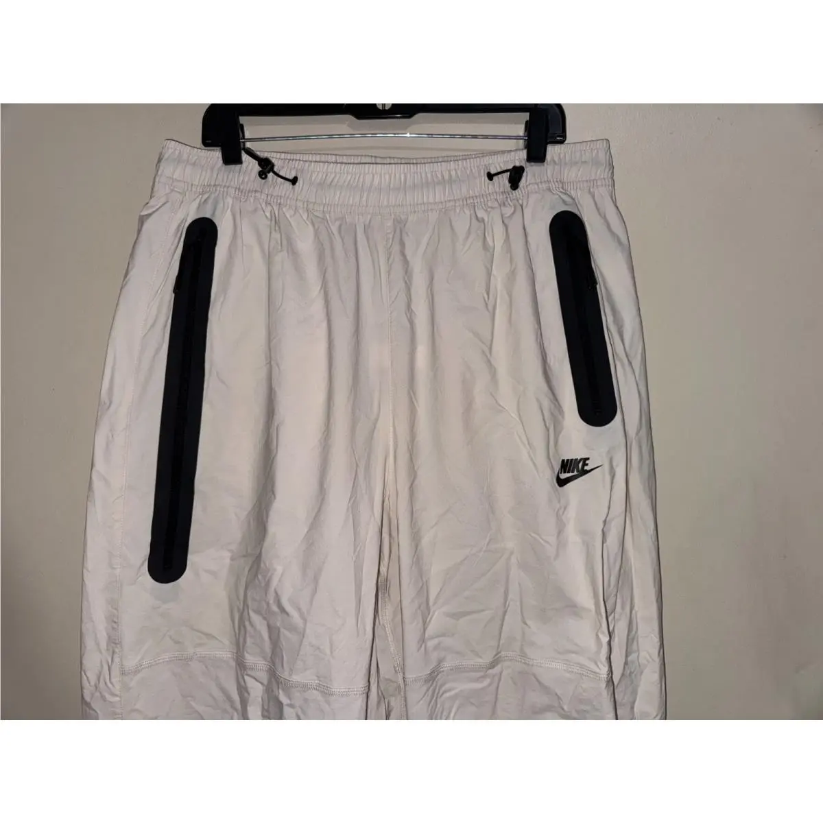 Nike clothing - Ivory 0