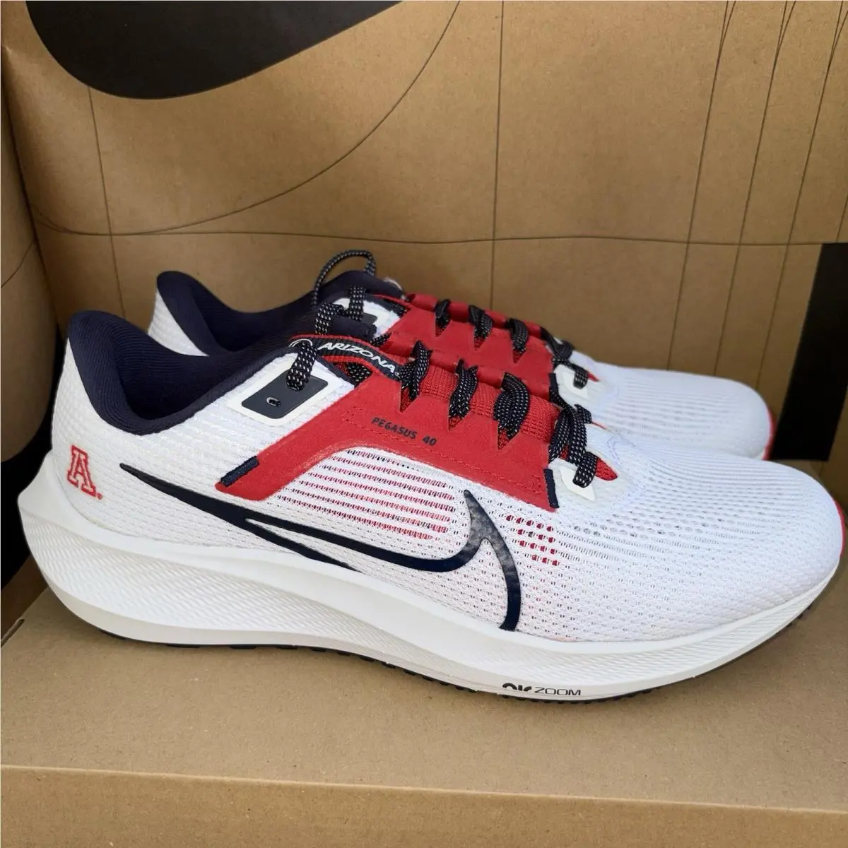 Nike Air Zoom Pegasus 40 Arizona Wildcats White Nby DZ5945-100 Men Size 9