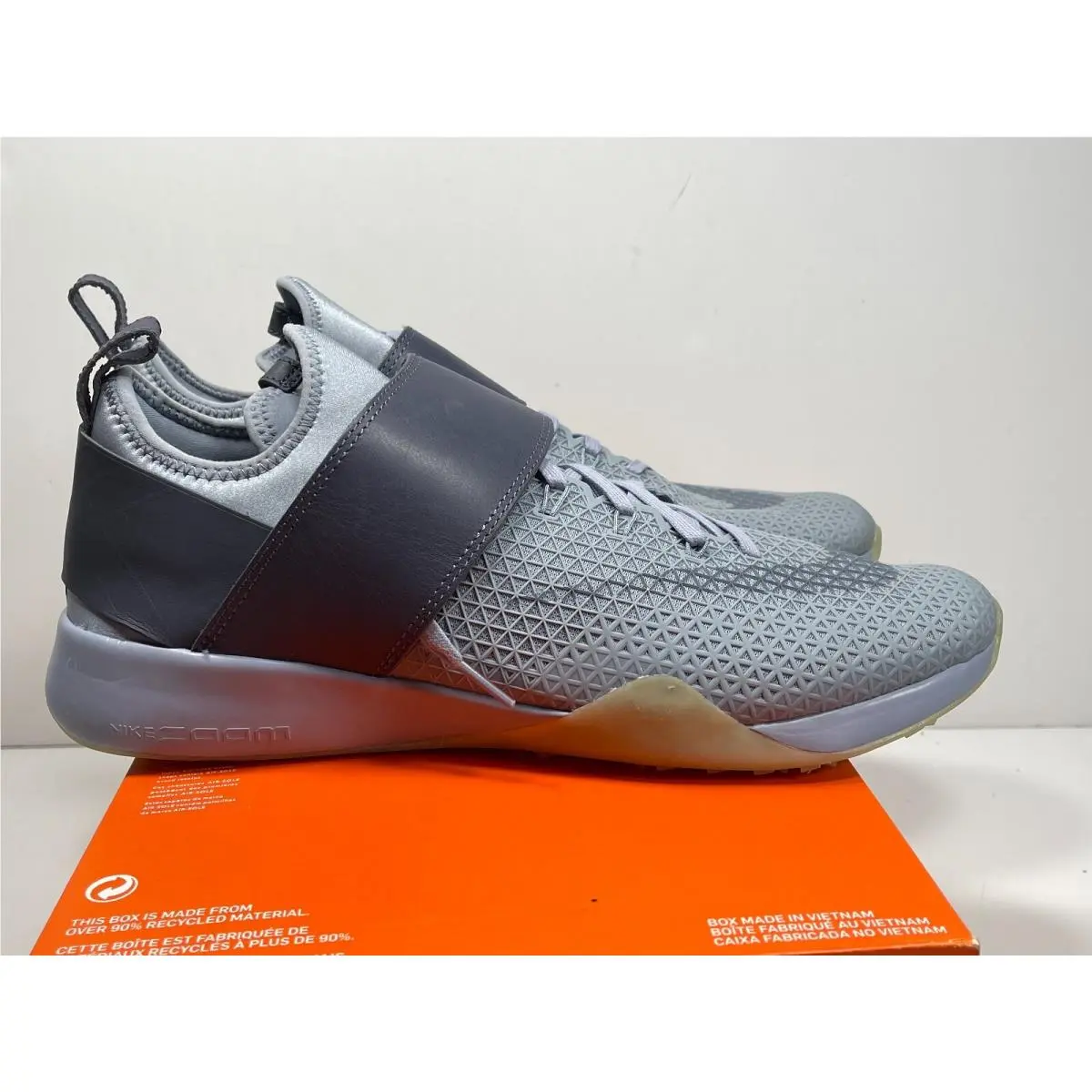 Nike shoes - Nike Air Zoom Strong - Air Zoom Strong - 876134 003 - GLACIER GREY (UPC: 675911104880) 1