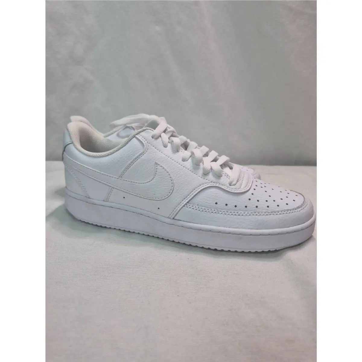 Nike shoes - White (UPC: 193151672841) 6