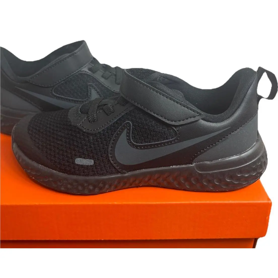 Nike shoes - Nike Revolution 5 - Revolution - Black (UPC: 193152380363) 0