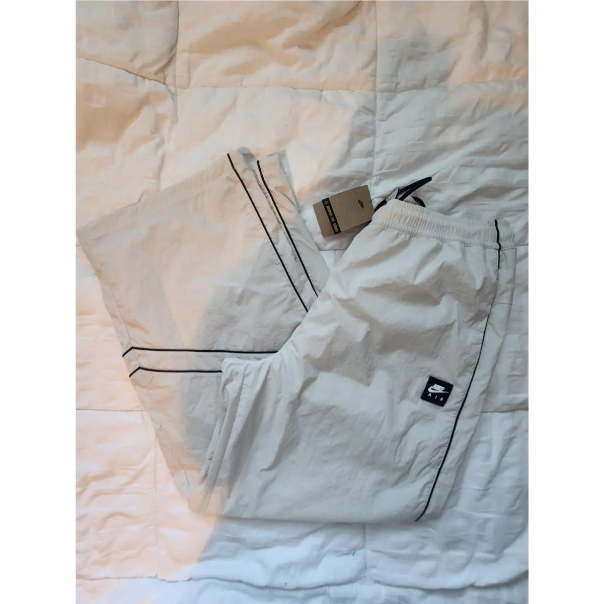 Nike Air Men`s IF1306-072 Track Pants Light Bone Color Size Large