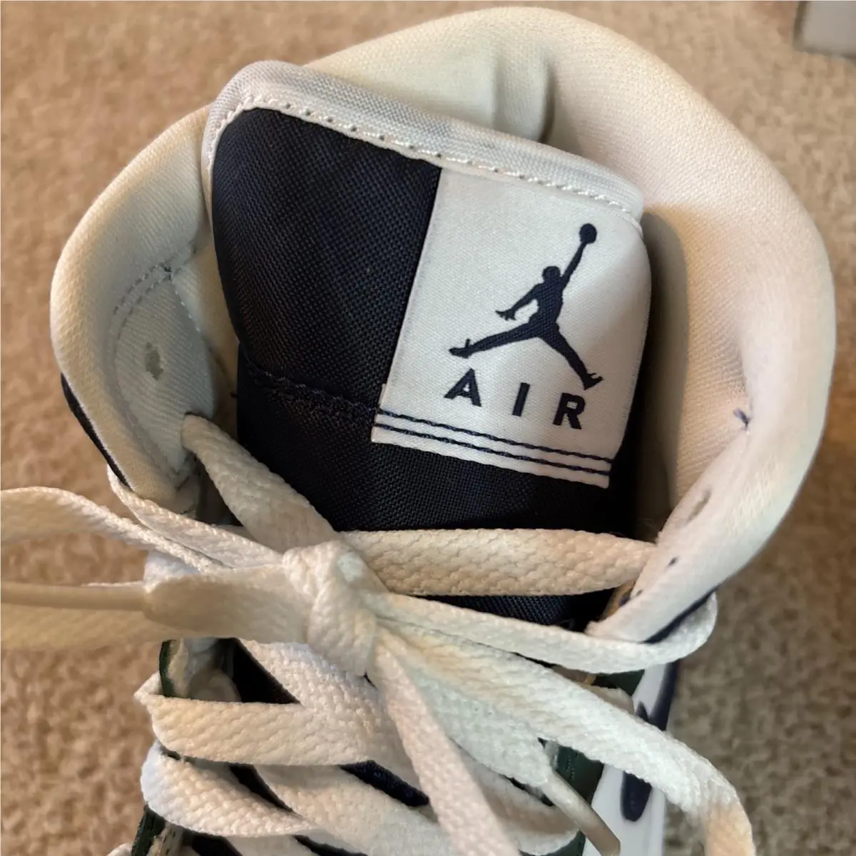 Nike shoes - Air Jordan 1 Mid SE - Blue 16