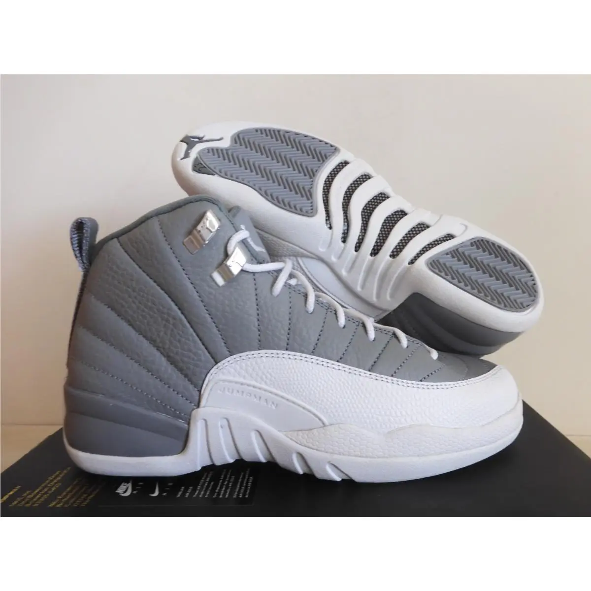Nike Air Jordan 12 Retro Gs Stealth-white-cool Grey Sz 5.5Y 153265-015