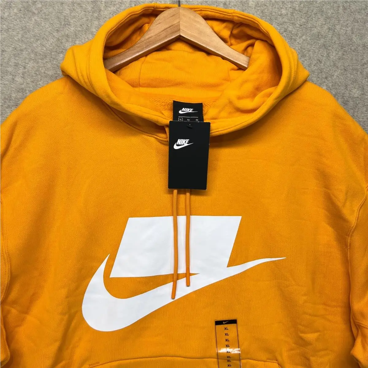 Nike clothing - Orange 2