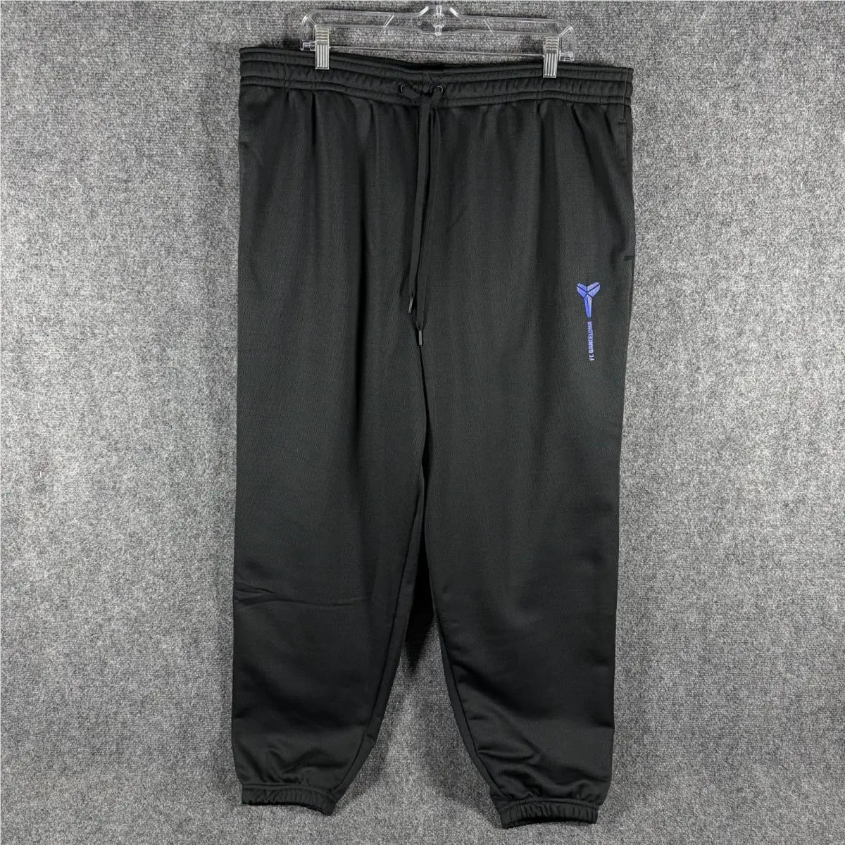 Nike clothing - Kobe Bryant x FC Barcelona Therma-Fit - HQ9616-010 HQ9616010 - Black 6