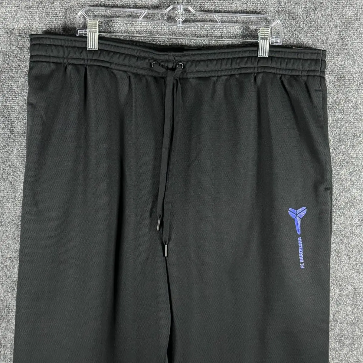 Nike clothing - Kobe Bryant x FC Barcelona Therma-Fit - HQ9616-010 HQ9616010 - Black 7