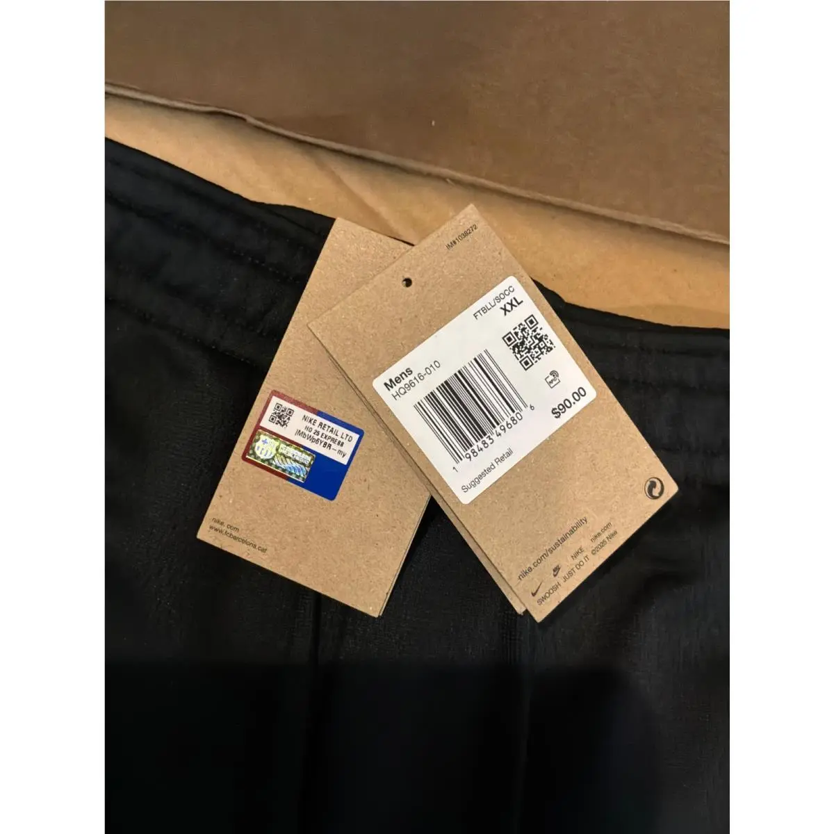 Nike clothing - HQ9616010 - HQ9616010 - Black (UPC: 0198483497728) 2
