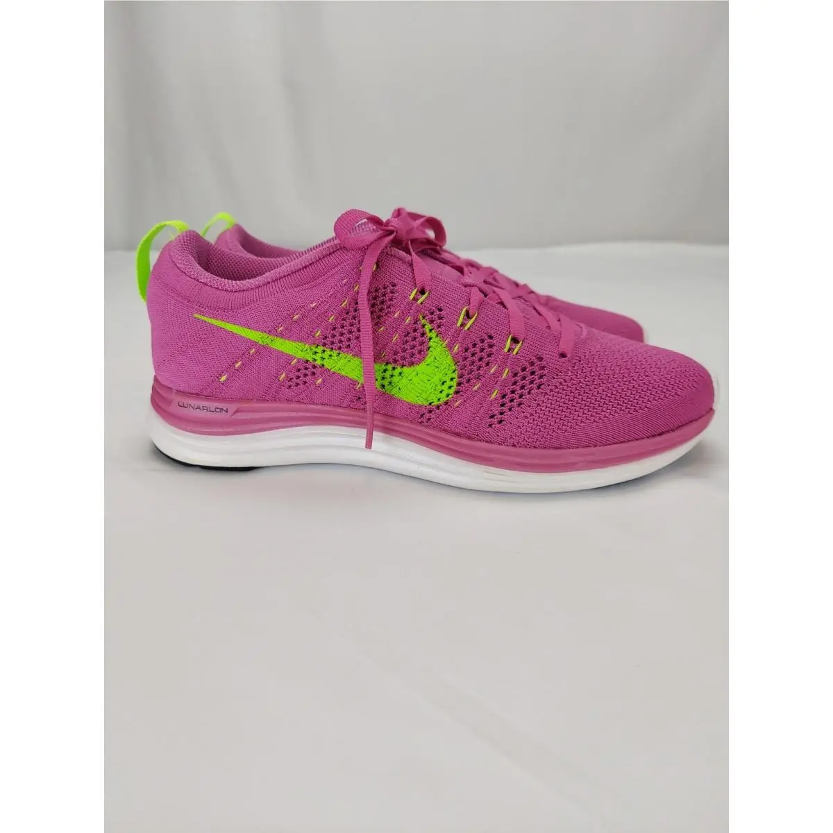 Nike shoes - 554888-631 - Flyknit Lunar - Purple 3