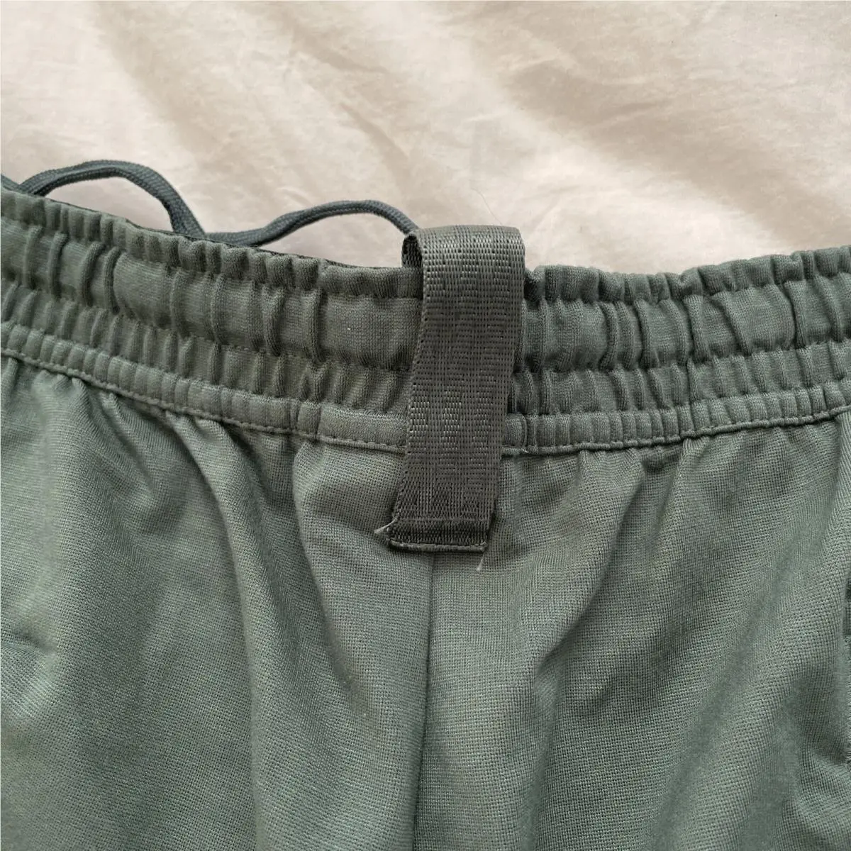 Nike clothing - Green (UPC: 0193146272414) 9