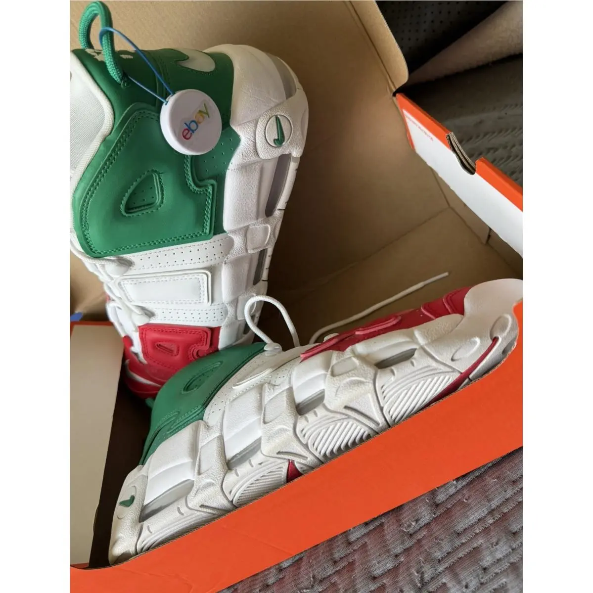 Nike Air More Uptempo Men`s Lace Up Leather Sneakers White Green Red Mid Top