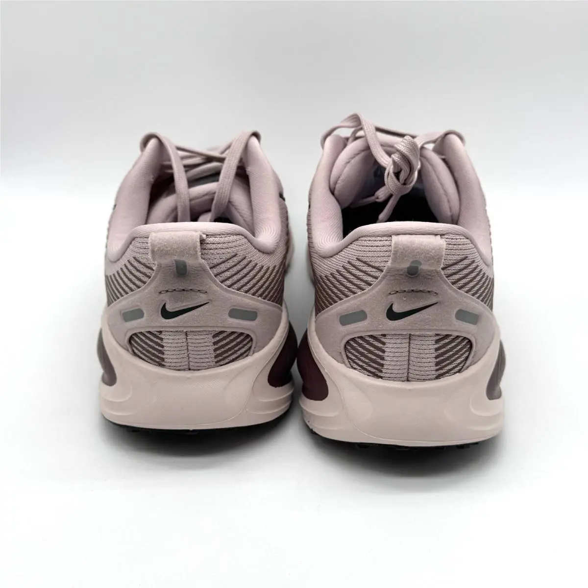 Nike shoes - Nike Vomero 18 - Vomero - Multicolor (UPC: 198726916054) 2