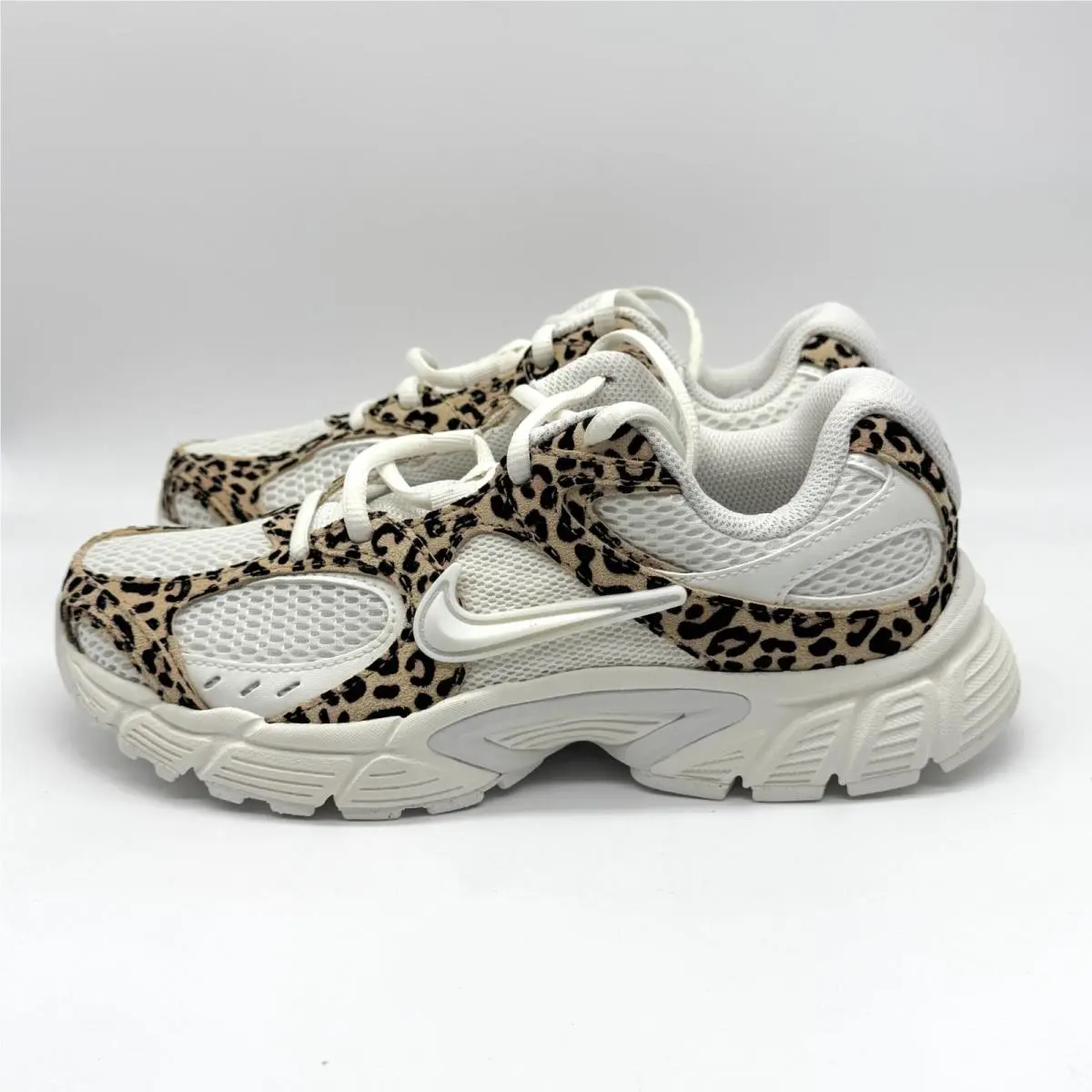 Nike shoes - Nike V5 RNR - RNR - IR5823-133 - Multicolor (UPC: 198731219430) 1