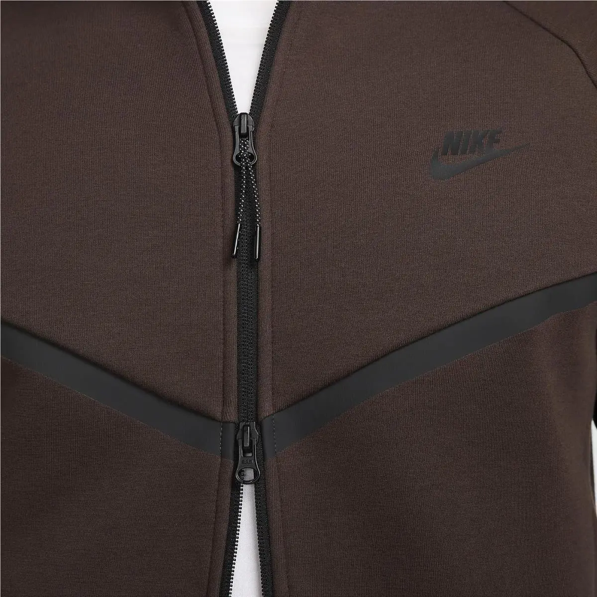 Nike clothing - Baroque Brown (UPC: 197602936971) 3