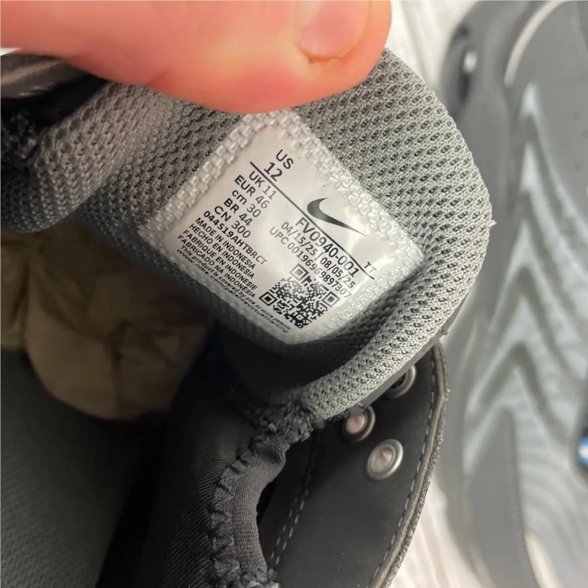 Nike shoes - Nike Air Max TW - Air Max - Black (UPC: 196969897307) 7