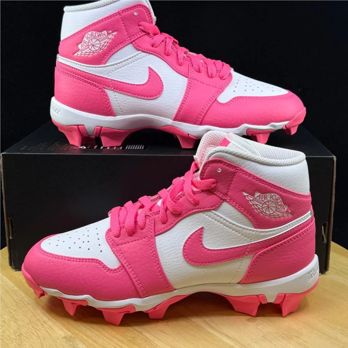 Nike Jordan 1 Low Kids Cleats Youth Size 5.5Y/ 7W HF6883-102 Pink White