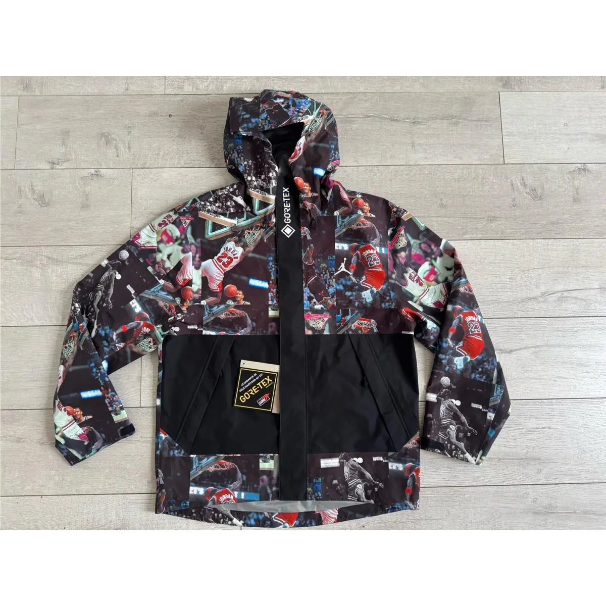 Nike Air Jordan Flight Heritage Photo Reel Gore-tex Jacket L FB6976-010