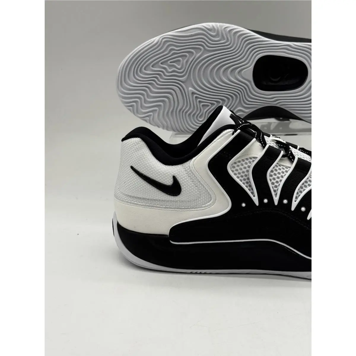 Nike shoes - KD18 - IM0634-100 - Black 1