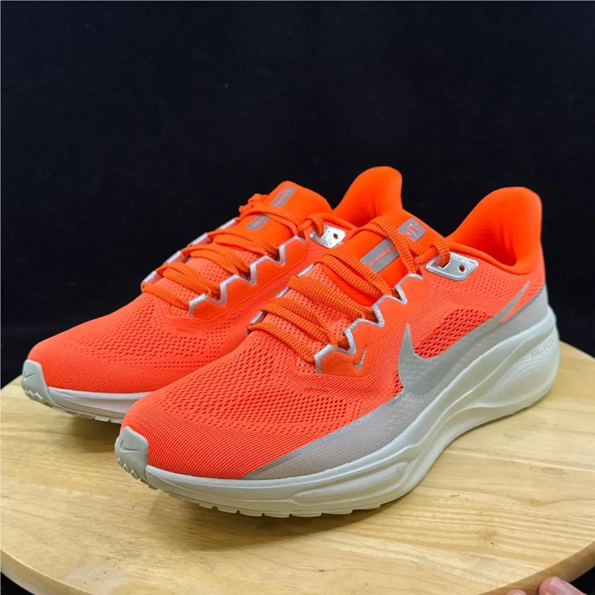 Nike shoes - Orange 0