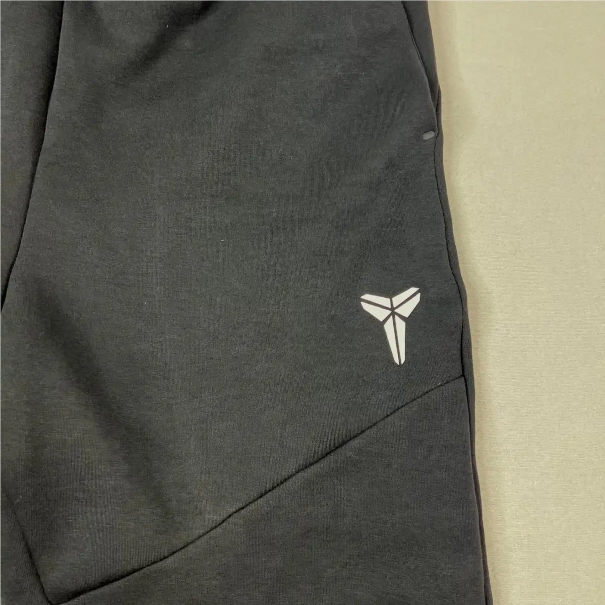 Nike clothing - Black (UPC: 198485129658) 3