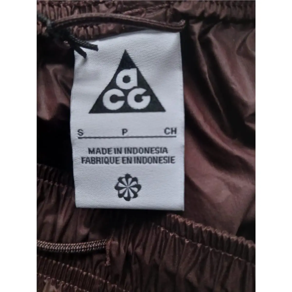 Nike clothing - Maroon 1