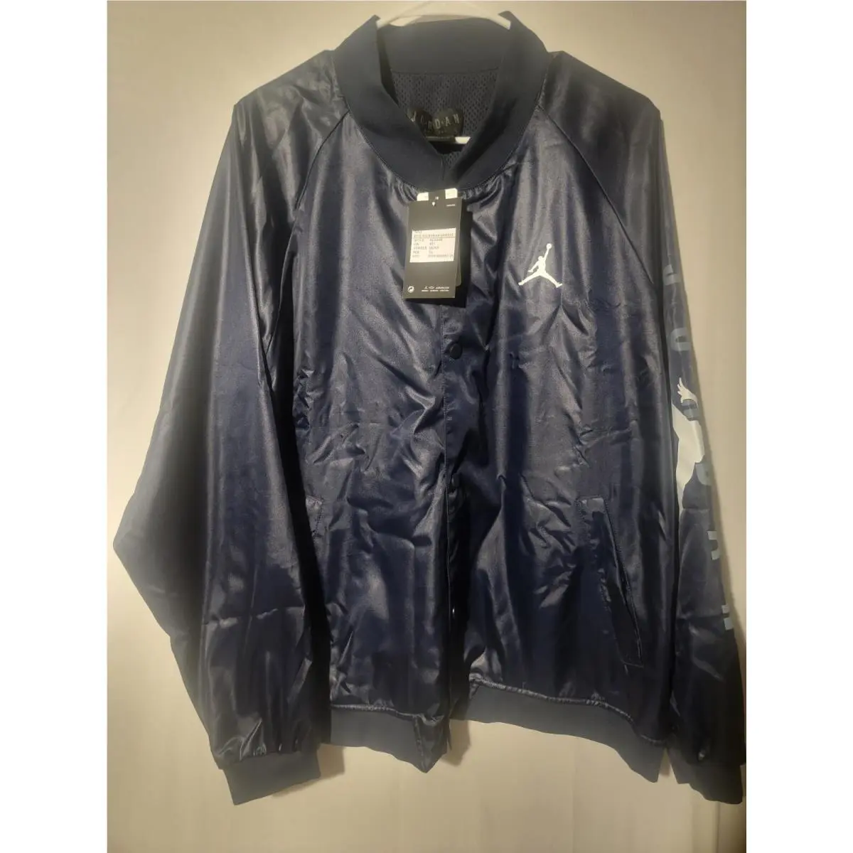 Nike Air Jordan Stadium/bomber Jacket SP19 Salesman Sample Satin Men`s Size XL