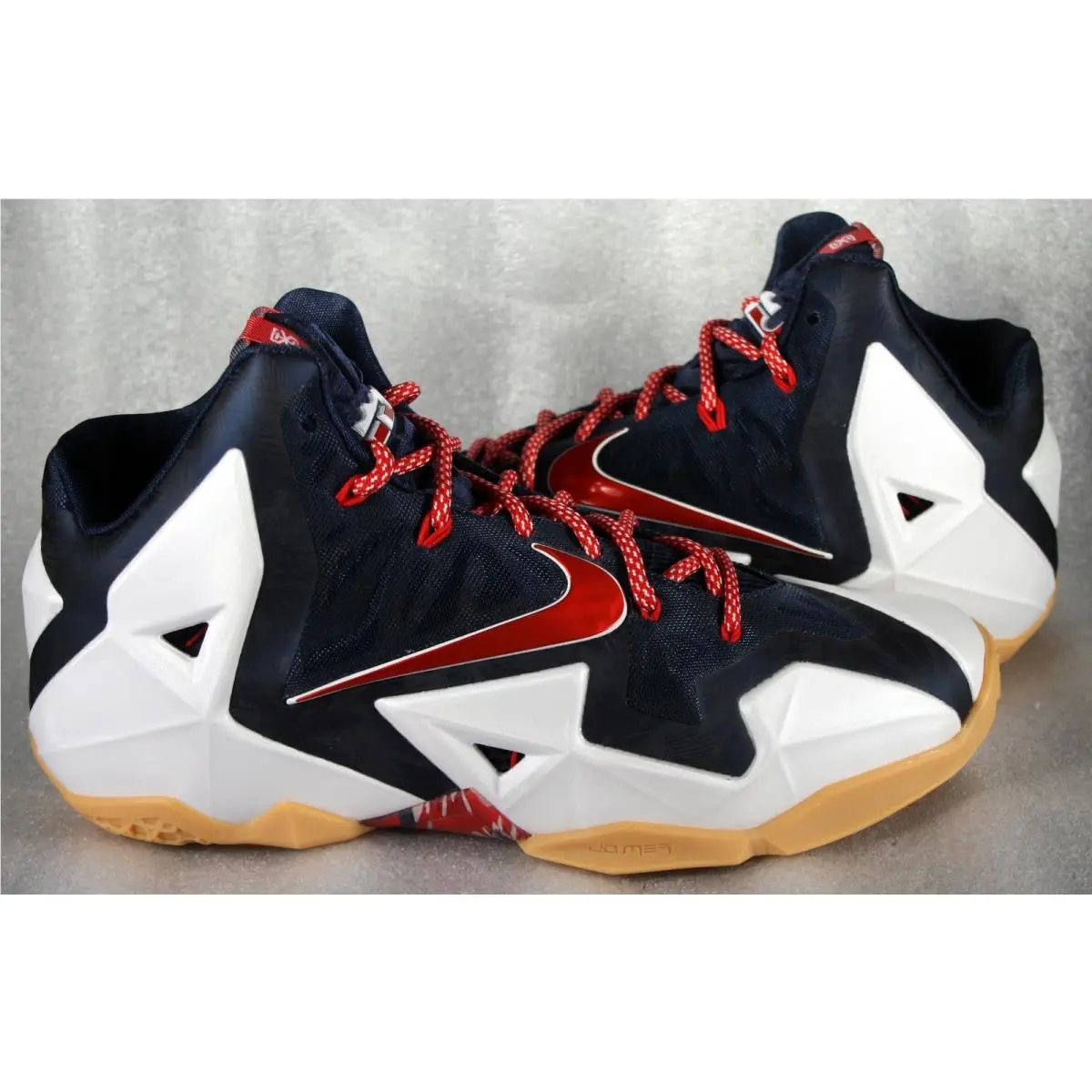 Nike shoes - Nike LeBron 11 - LeBron - 616175-164 - White/university red/obsidion/pure platinum (UPC: 091203810954) 5