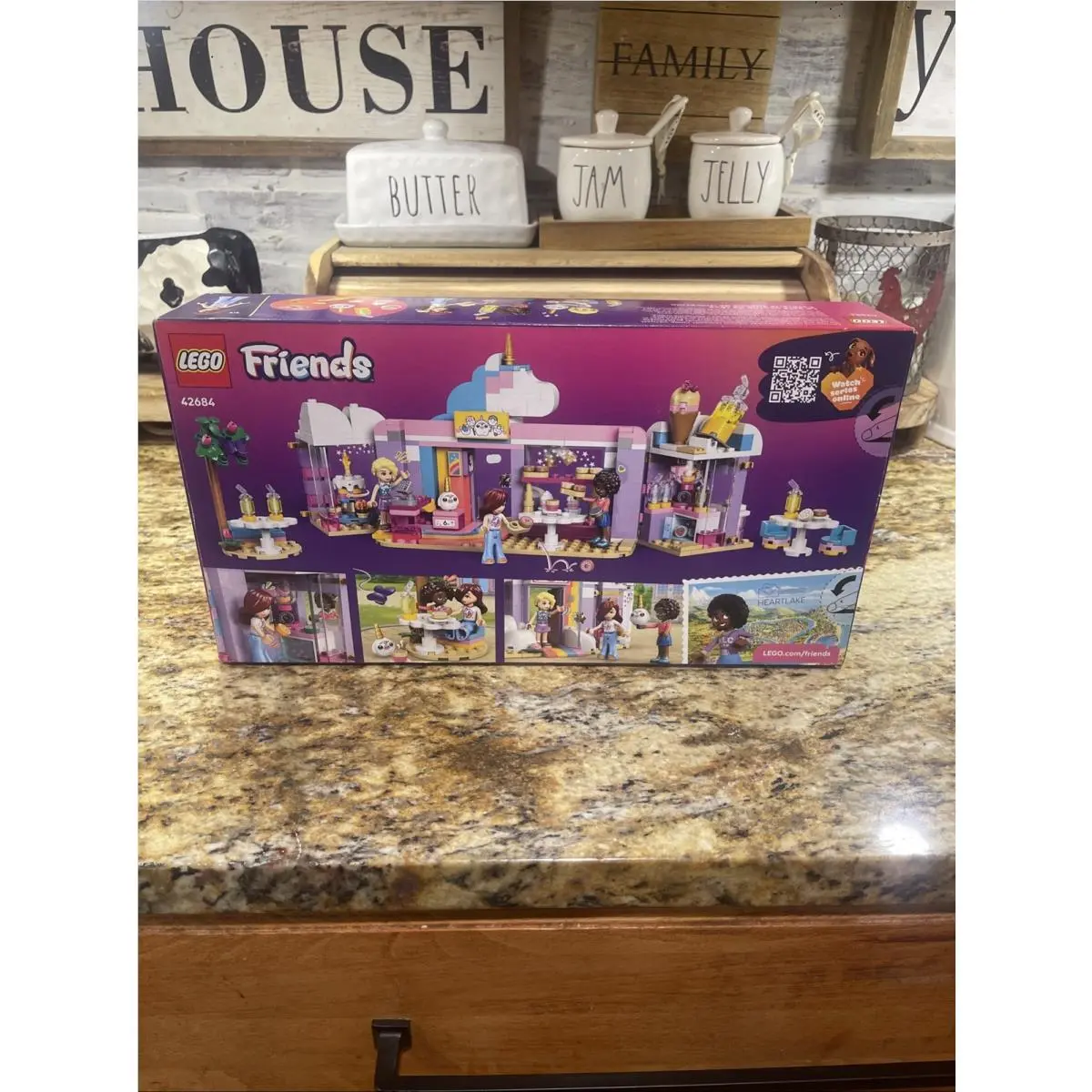 Lego Friends Unicorn Dream Cafe 42684 Building Set Aliya Paisley