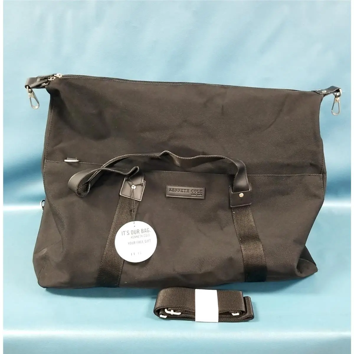 Kenneth Cole York Black Canvas Duffle Bag W/shoulder Strap