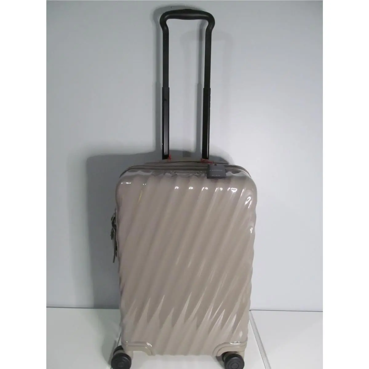 19 Degree Womens Continental Sand Carry On Tsa Locking System-usb Port-nwt by Tumi