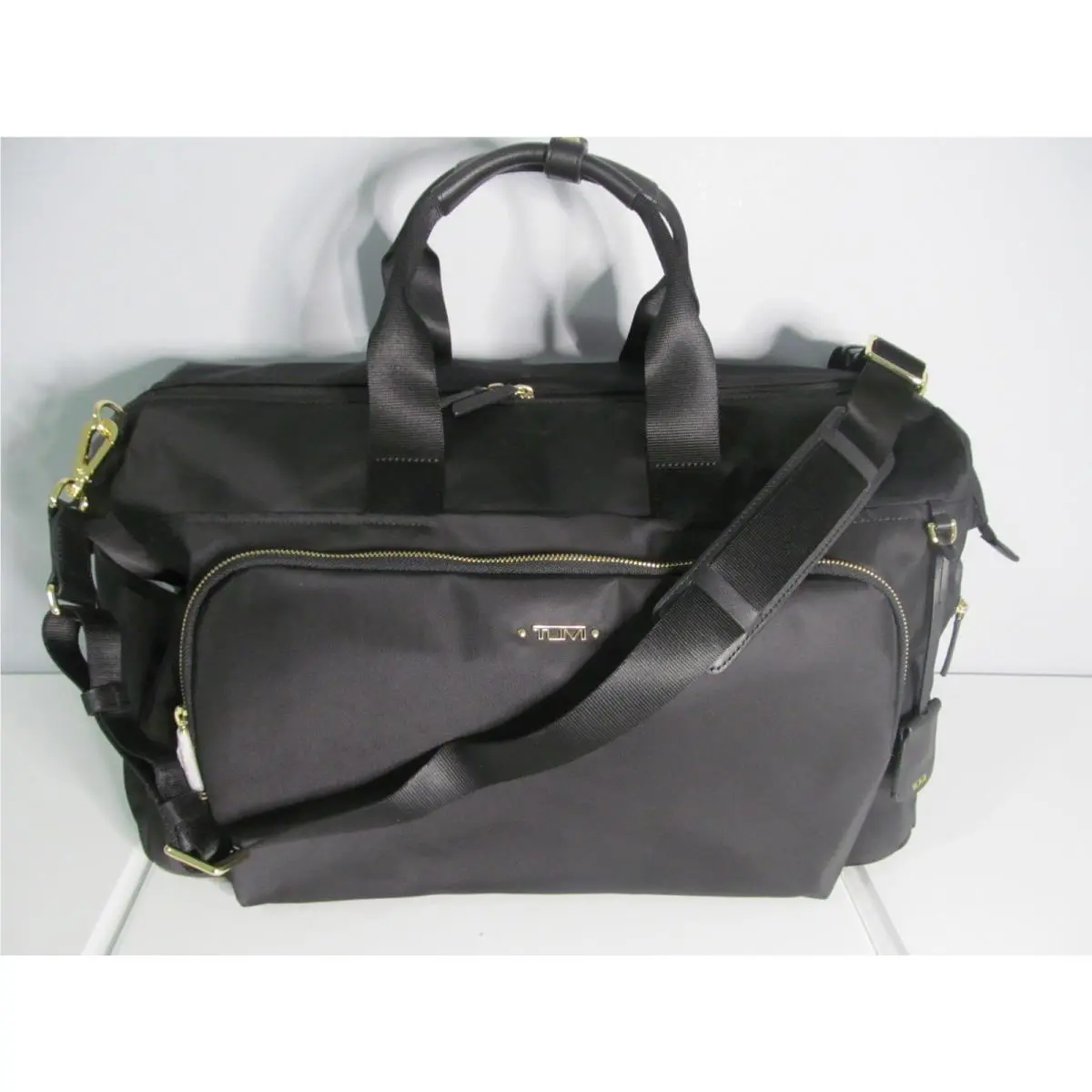 Tumi Voyageur Medium Trip Women`s Black Luggage Set Carry On Large Duffle