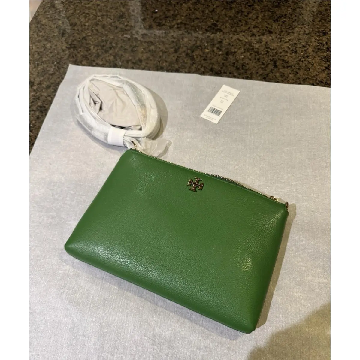 Tory Burch Kira Pebbled Leather Top-zip Wallet Crossbody - 61385 - Shrub
