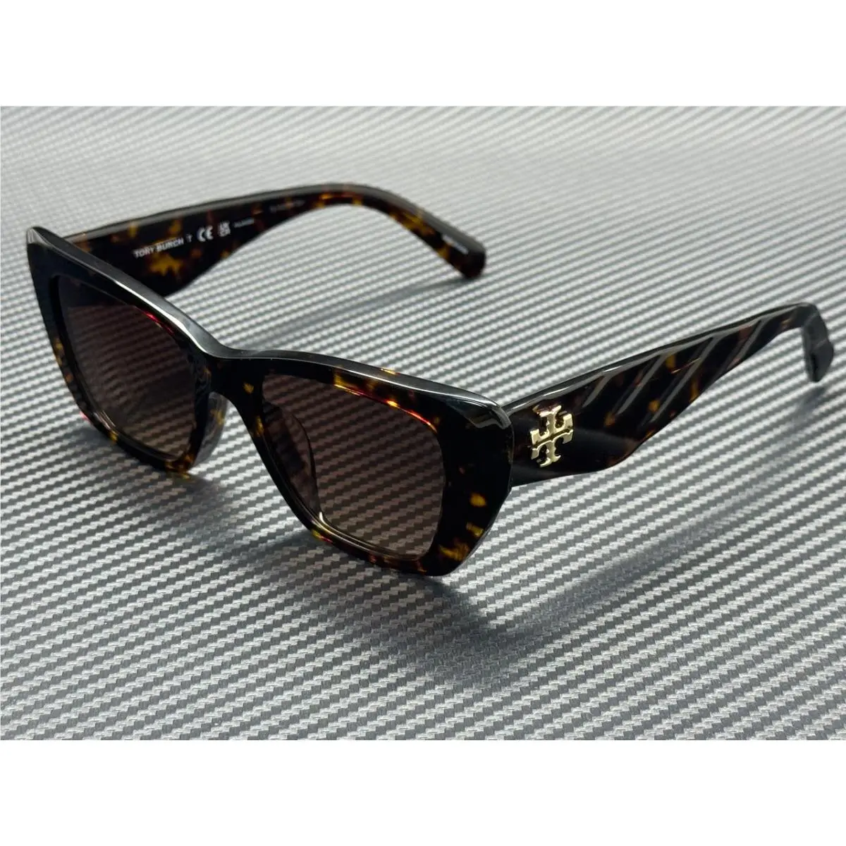 Tory Burch TY7216U 1964T5 Dark Tortoise Brown Polarized Women`s 52 mm Sunglasses