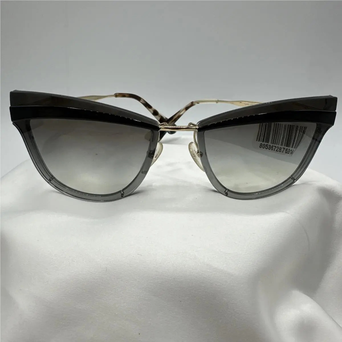Prada Cinema Cat Eye Black /gold with Brown Gradient Sunglasses.no Case