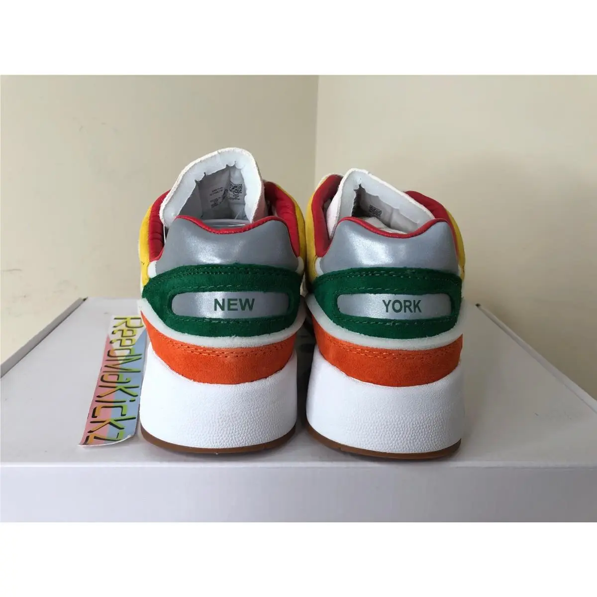 Saucony shoes - New York Subway Maps - New York Subway Maps - S70679-1 - White 2