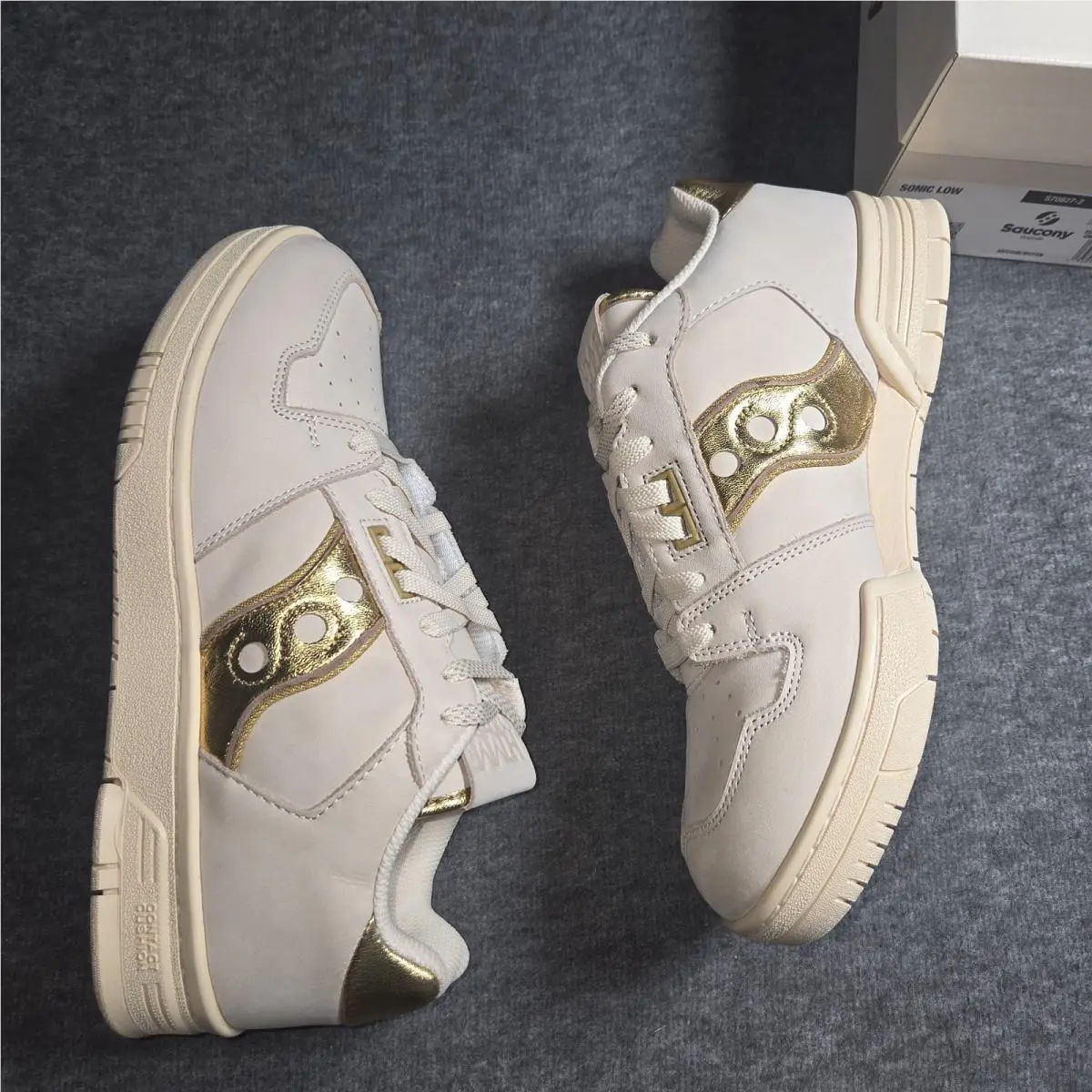 Saucony shoes - S708272 - S70827-2 - Cream (UPC: 195019764279) 1